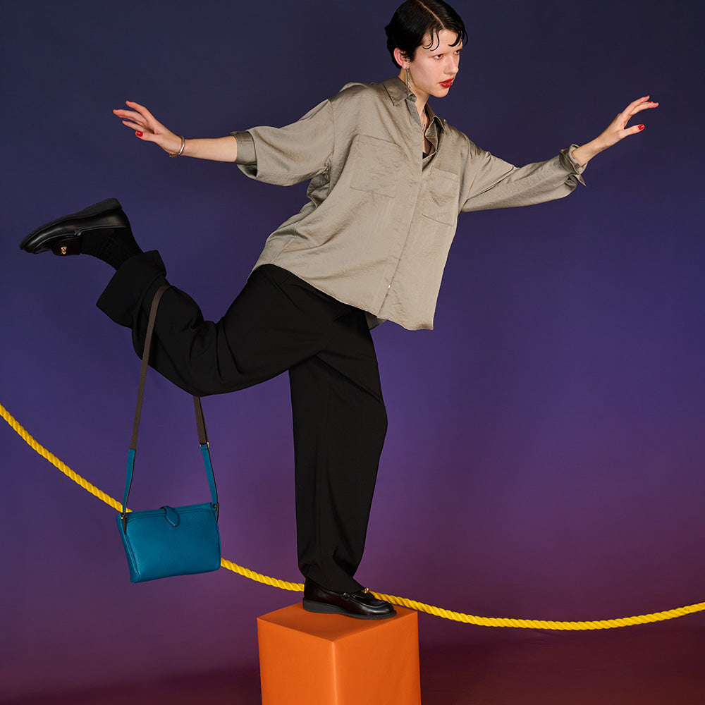 エティアム＞シュリンク 横型ミニショルダーバッグ《Cherish