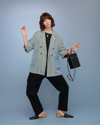 Working women's <br>slouchy work style