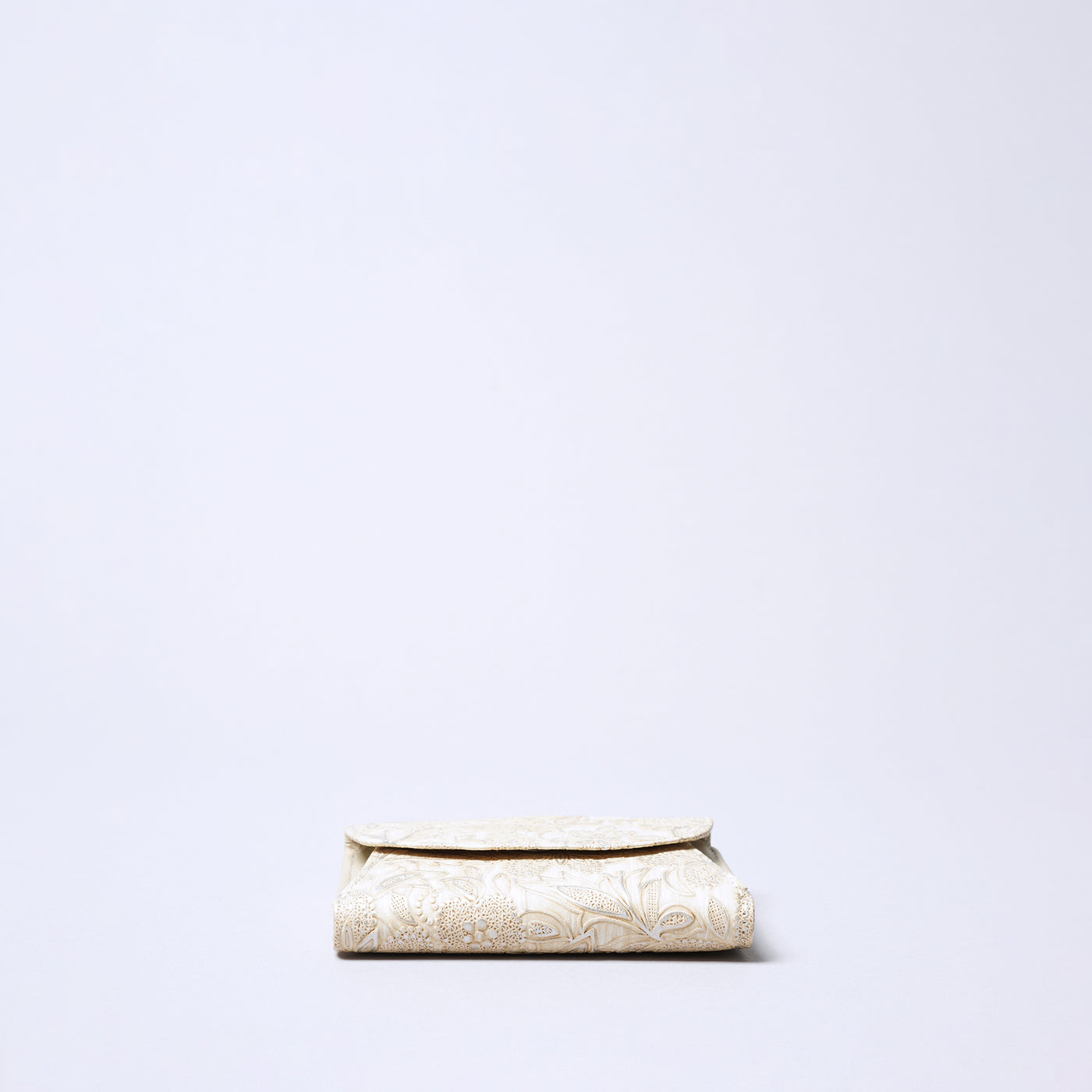 <ARUKAN> Claire Bi-Fold Wallet / Pearl White