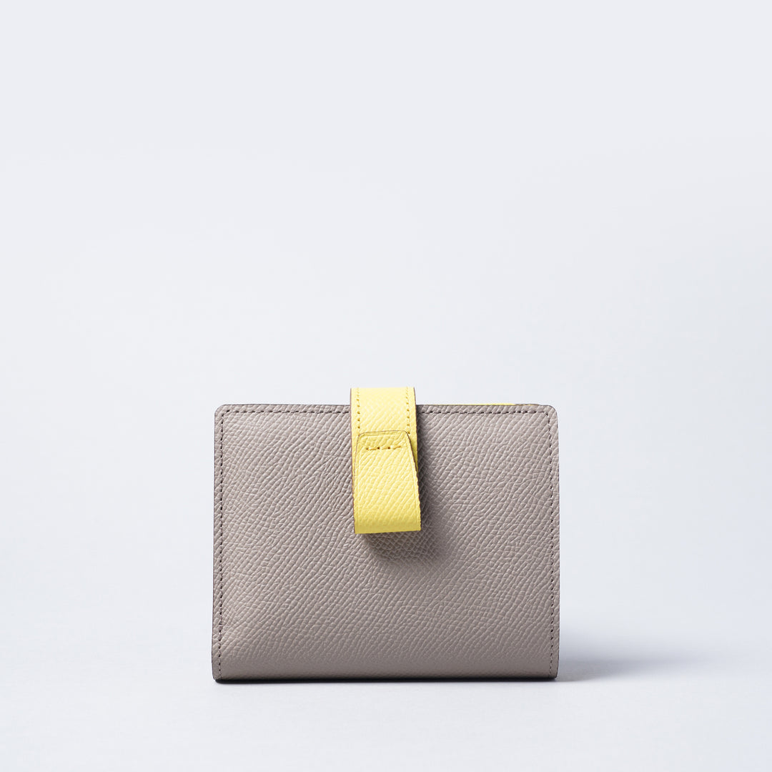 Atelier nuu 二つ折り財布　アイスグレーキャメル Atelier nuu アトリエヌウ 二つ折り財布アイスグレーキャメル