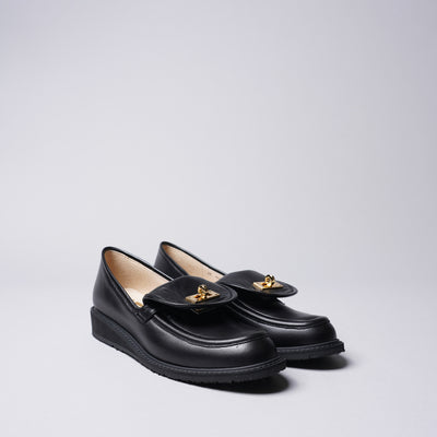 <IUI> Loafer with Buckle Detail / Bordeaux