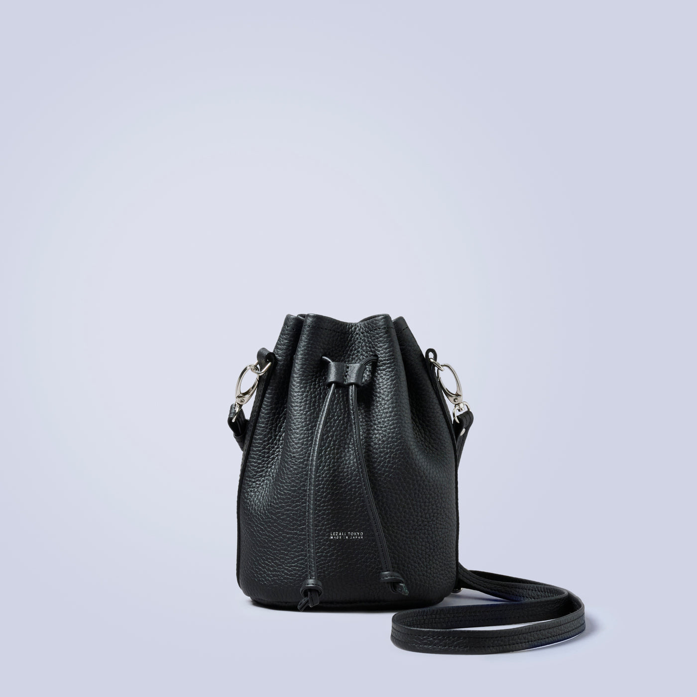 ＜LEZALI＞壓花迷你抽繩肩背包/金色