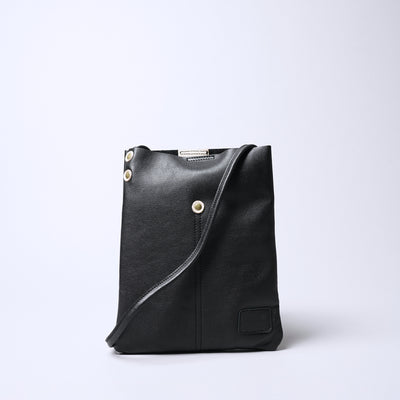 <Laisser Faire> Pieza Thin Gusset Shoulder Bag / Camel