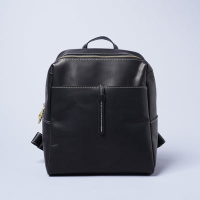 <kissora> Amare Backpack / Black