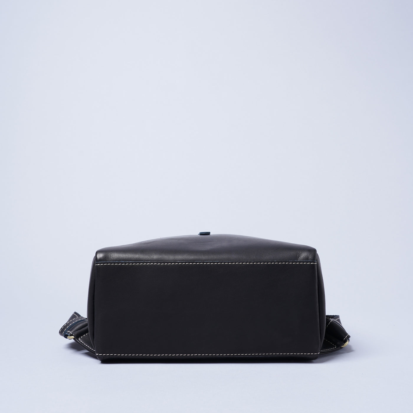 <kissora> Amare Backpack / Black