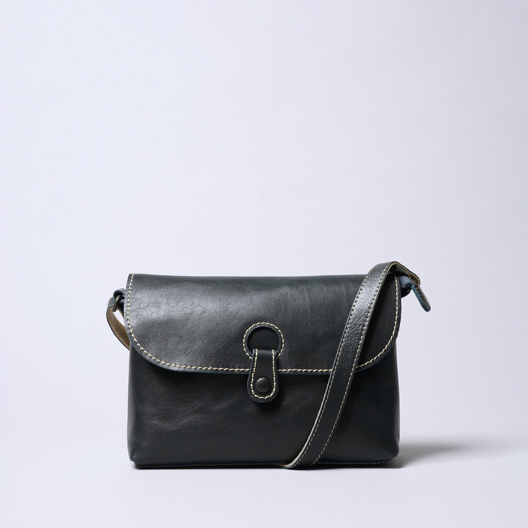 Laisser Faire ショルダーバッグ リリー LILY レッセフェール Laisser Faire 牛革 本革 レザー ピエーザ