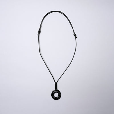 <SENTI FLATTER THE SENSES> Leather Blade Circle Long Necklace / Ivory