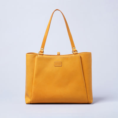 <kissora> Amare Tote Bag / Camel