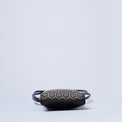 ＜キソラ＞古都印伝 がま口 スマホショルダー/亀甲BEG (ベージュ)