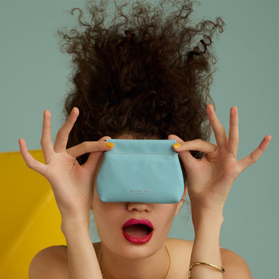 ＜KIYOKAWA＞［ZITA］Kye Pouch/藍色