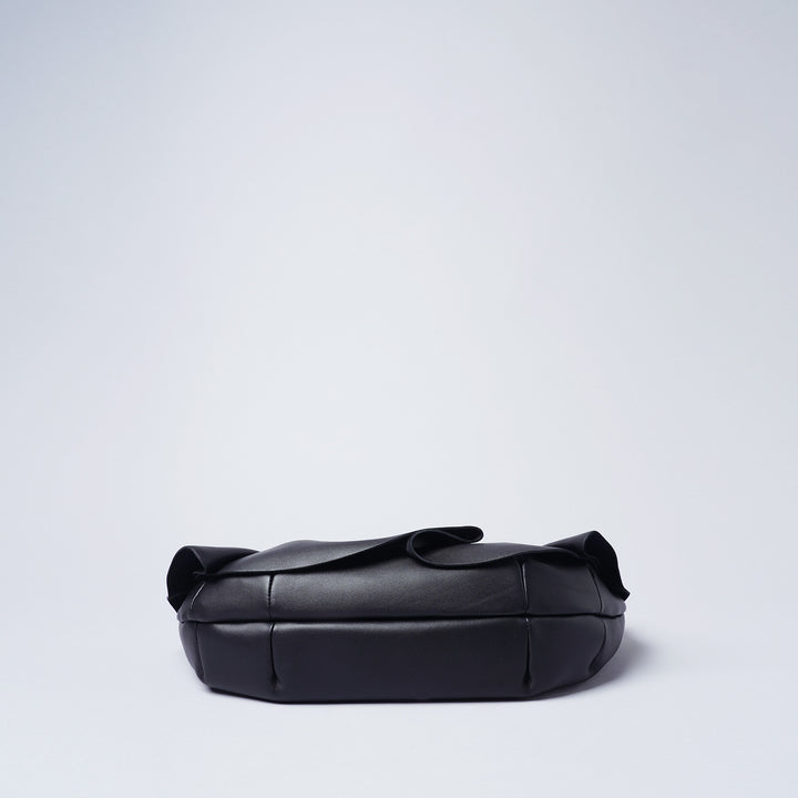 高見え◎黒のハンドバッグ【ノーブランド・美品】 AR5834AW16139_fw_thumbM.jpg