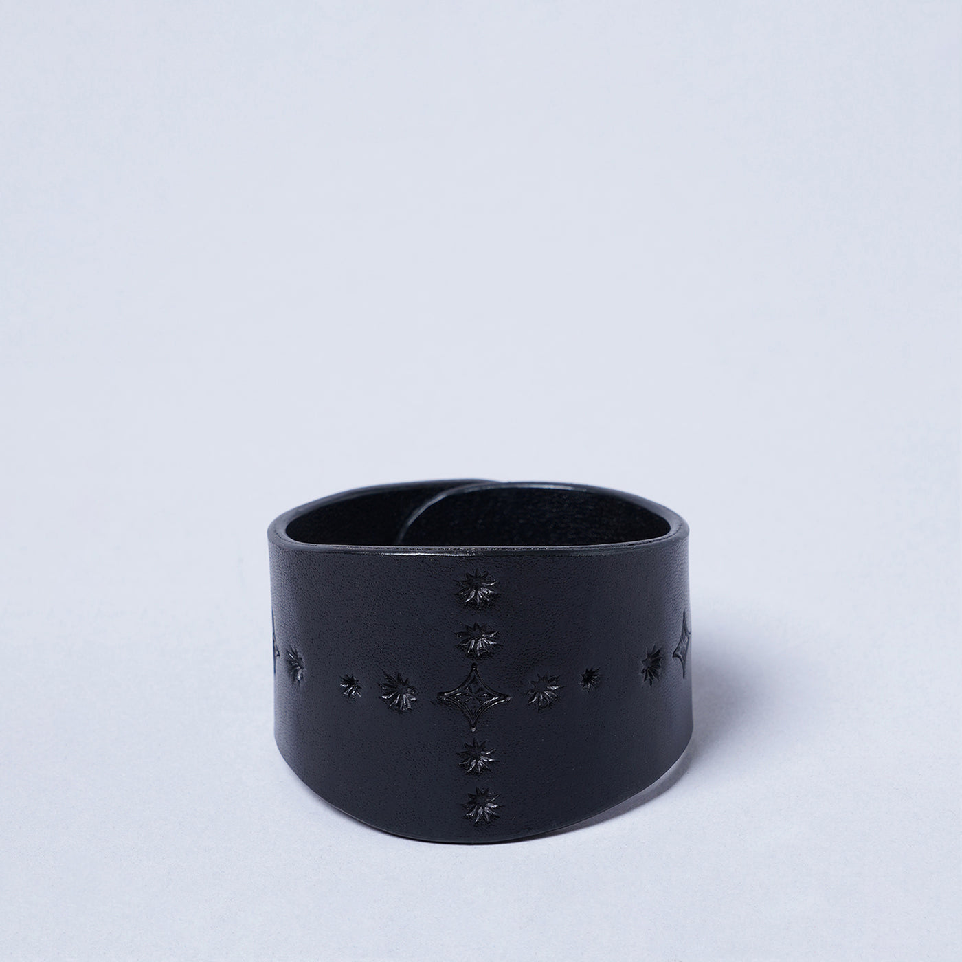 <BLACK IVORY> MassI / Black