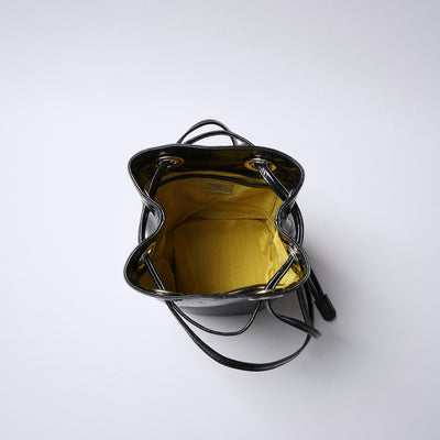 ＜Coquette＞Boheme shiny（抽繩包）/黑色