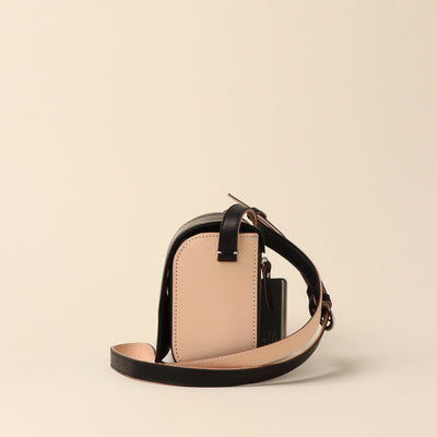 <STN> Logical series leather shoulder bag, black