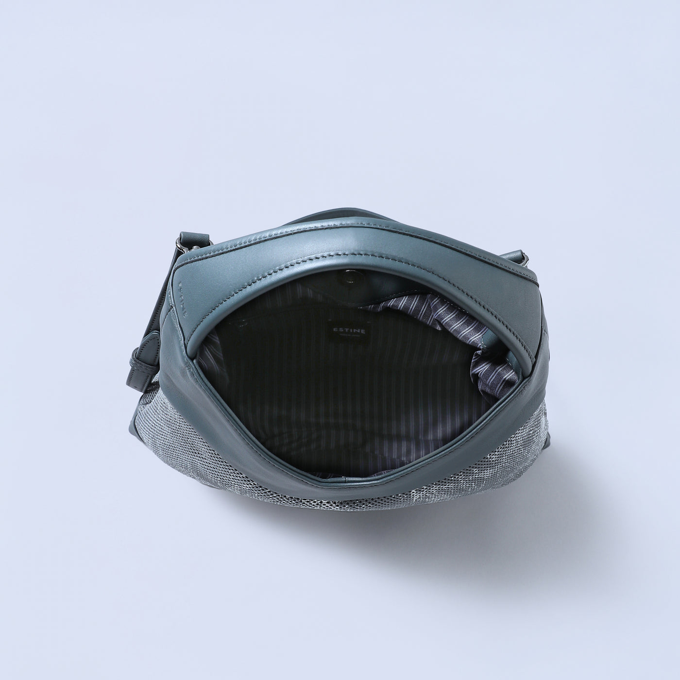 ＜エスティーヌ＞オブリークシリーズ 2WAYショルダーバッグ/ブラック