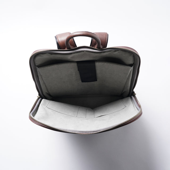 フラソリティ＞ オイルミーリングPCリュックM/ブラック | テーーマ teema