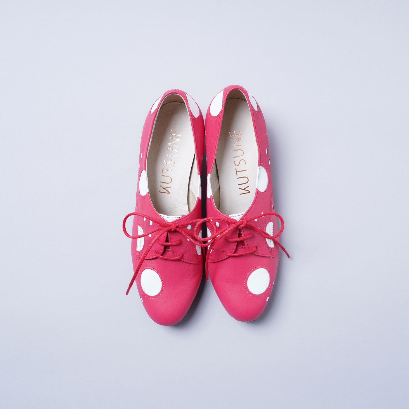 ＜クツネ＞LAST FLOWER PUMPS/ネイビー/シルバー(ネイビー×シルバー)