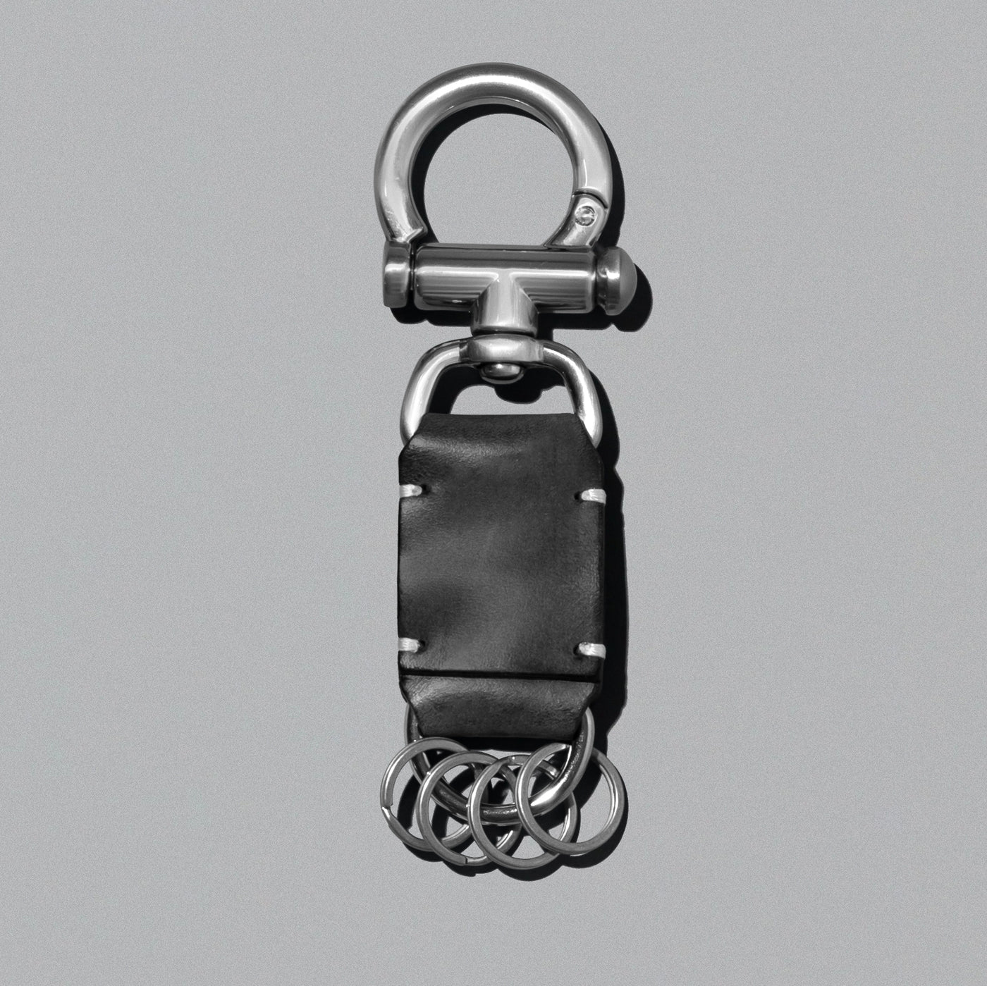 ＜デライフ＞Keyring01/Black