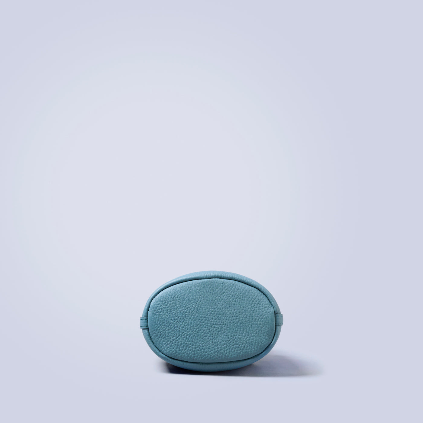 ＜LEZALI＞壓花迷你抽繩肩背包/金色