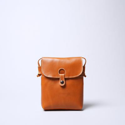 <Laisser Faire> Wolf Pouch Shaped Mini Shoulder Bag / Chocolate