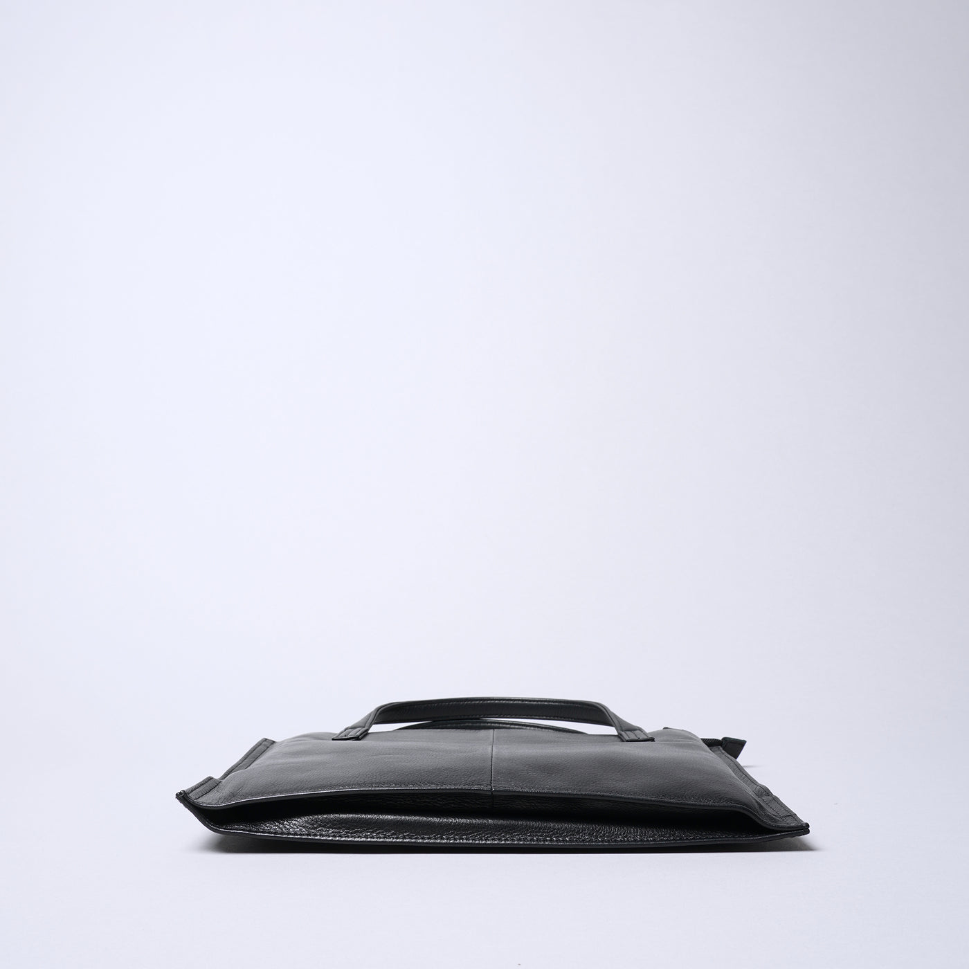 ＜リアルマインド ブラックレーベル＞フィッカ 薄マチ2wayショルダーバッグ/ブラック