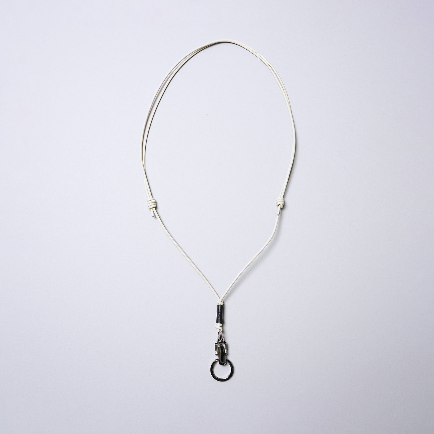 <SENTI FLATTER THE SENSES> Multi Leather Strap (Clip Hook) / Black