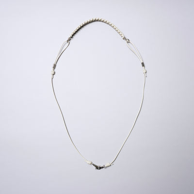 <SENTI FLATTER THE SENSES> Leather Blade Multi Strap / Ivory