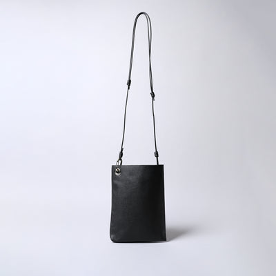 <SENTI FLATTER THE SENSES> Shrink Leather Shoulder Bag / Black x Ivory