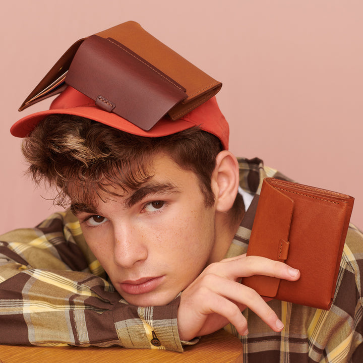 WILDSMANS 二つ折り財布 ブラウン WILDSMANS 二つ折り財布 ブラウン