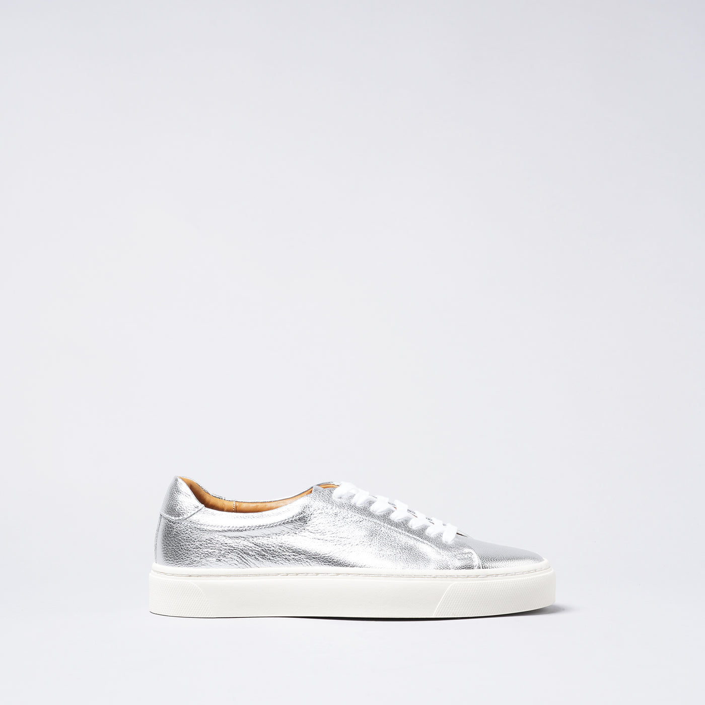 <TOSS> Chester Lace Up Leather Sneaker / Silver
