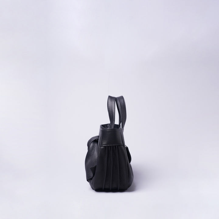 ヴィアドアン＞ジルダ横型リボン手さげバッグ/ブラック | テーーマ teema