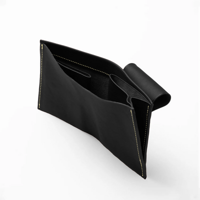 ＜エムリップル＞ カスタマイズ 二つ折財布 ブラック系