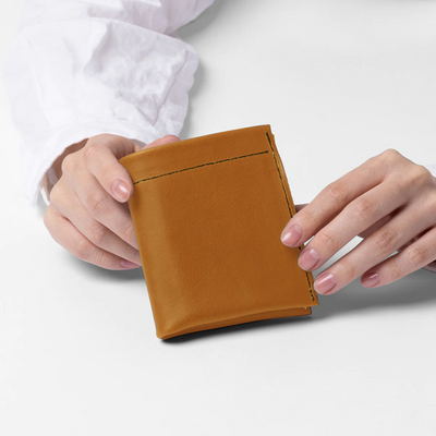 ＜M ripple customized folded wallet, yellowish