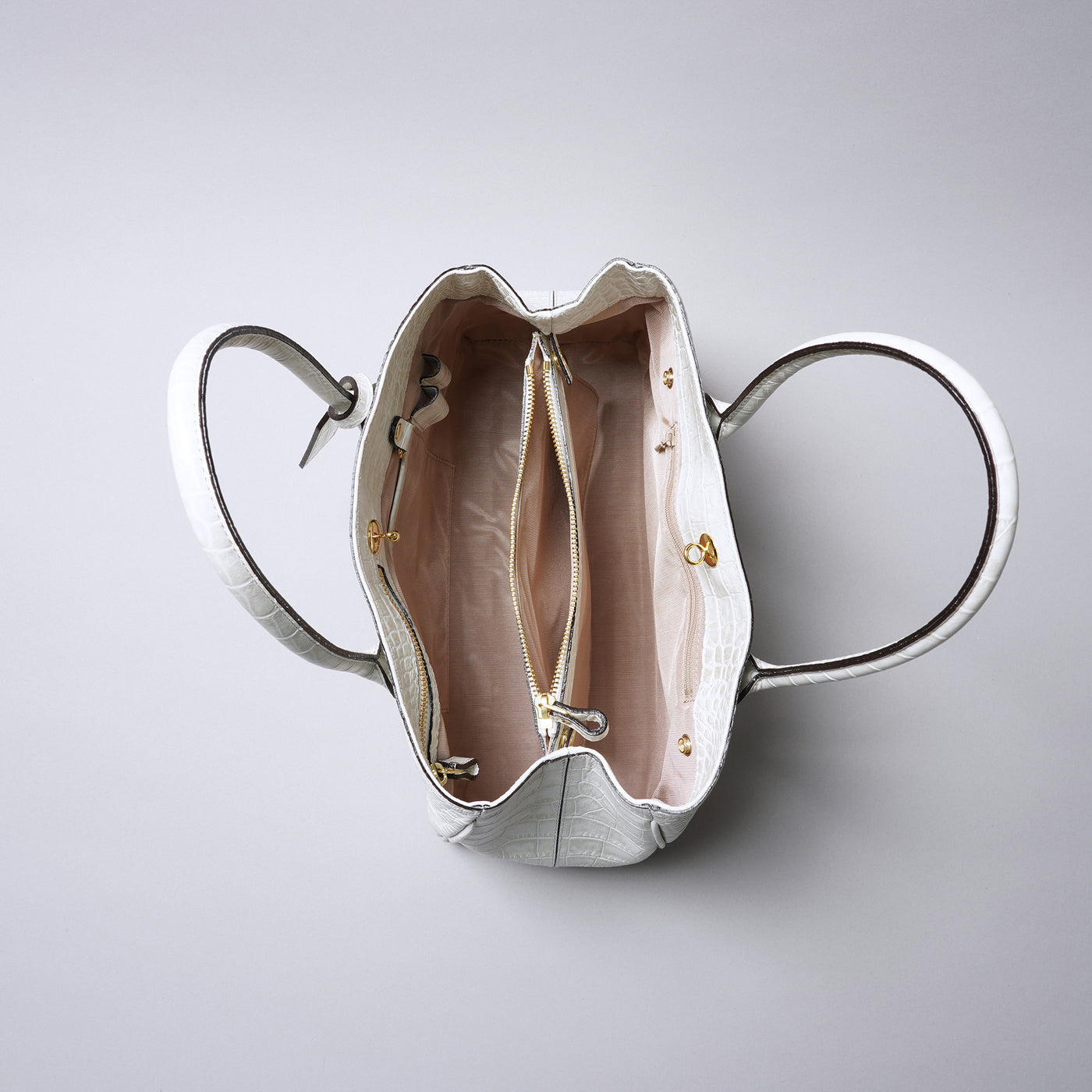 <legu> Chroma B5 Tote Bag / Black