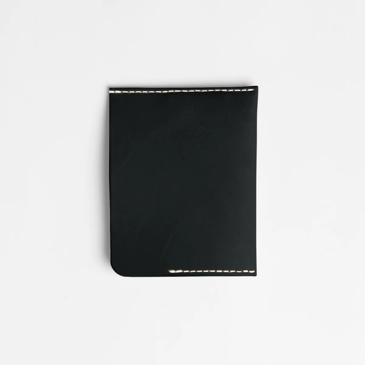 ＜Customized nane half wallet, black type