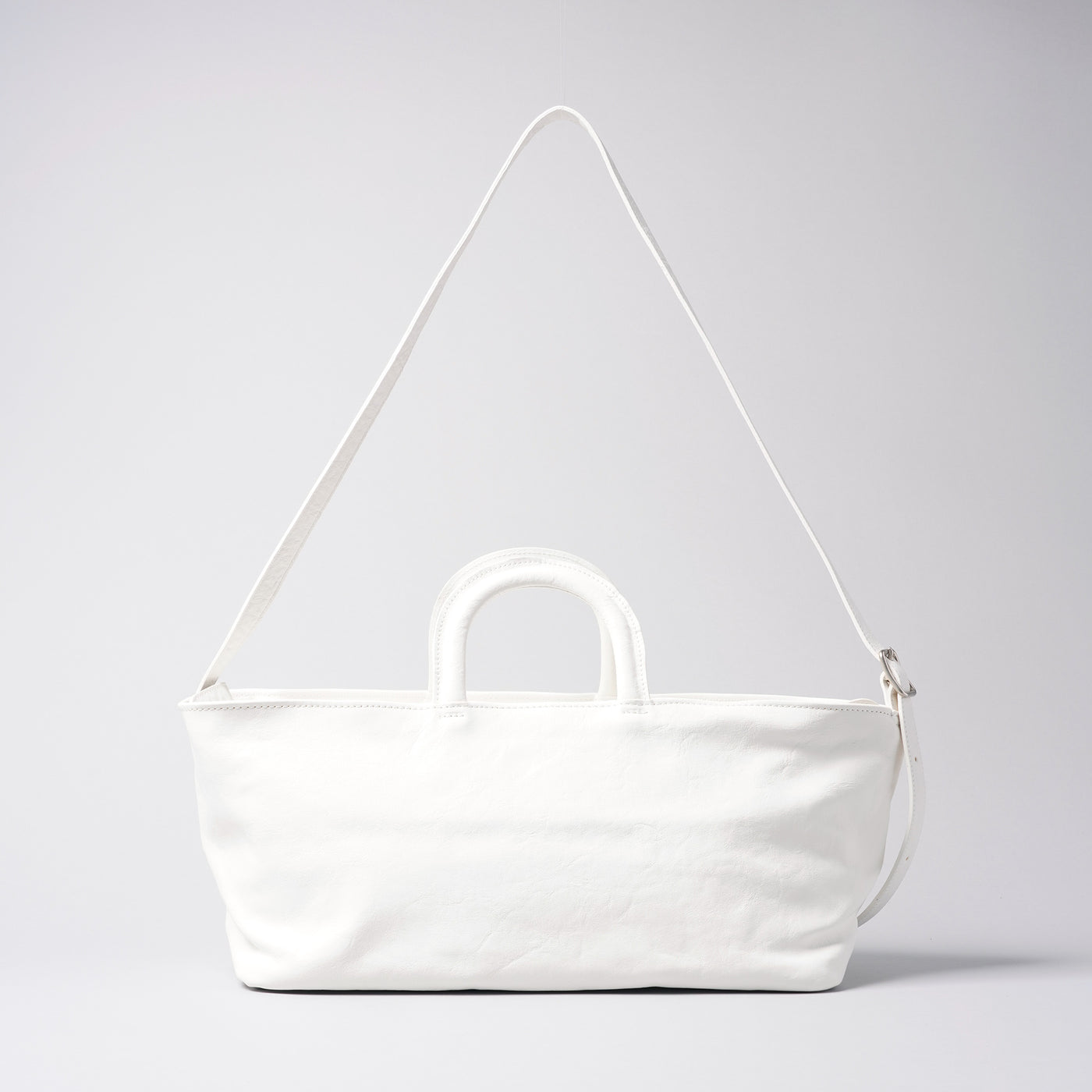 <numeri> Oblo Oblong Tote Bag / White