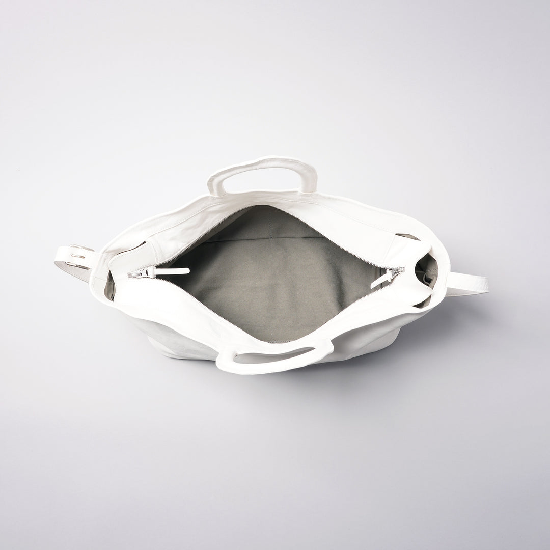 ヌメリ＞オブロ 横長トートバッグ/モカ | テーーマ teema