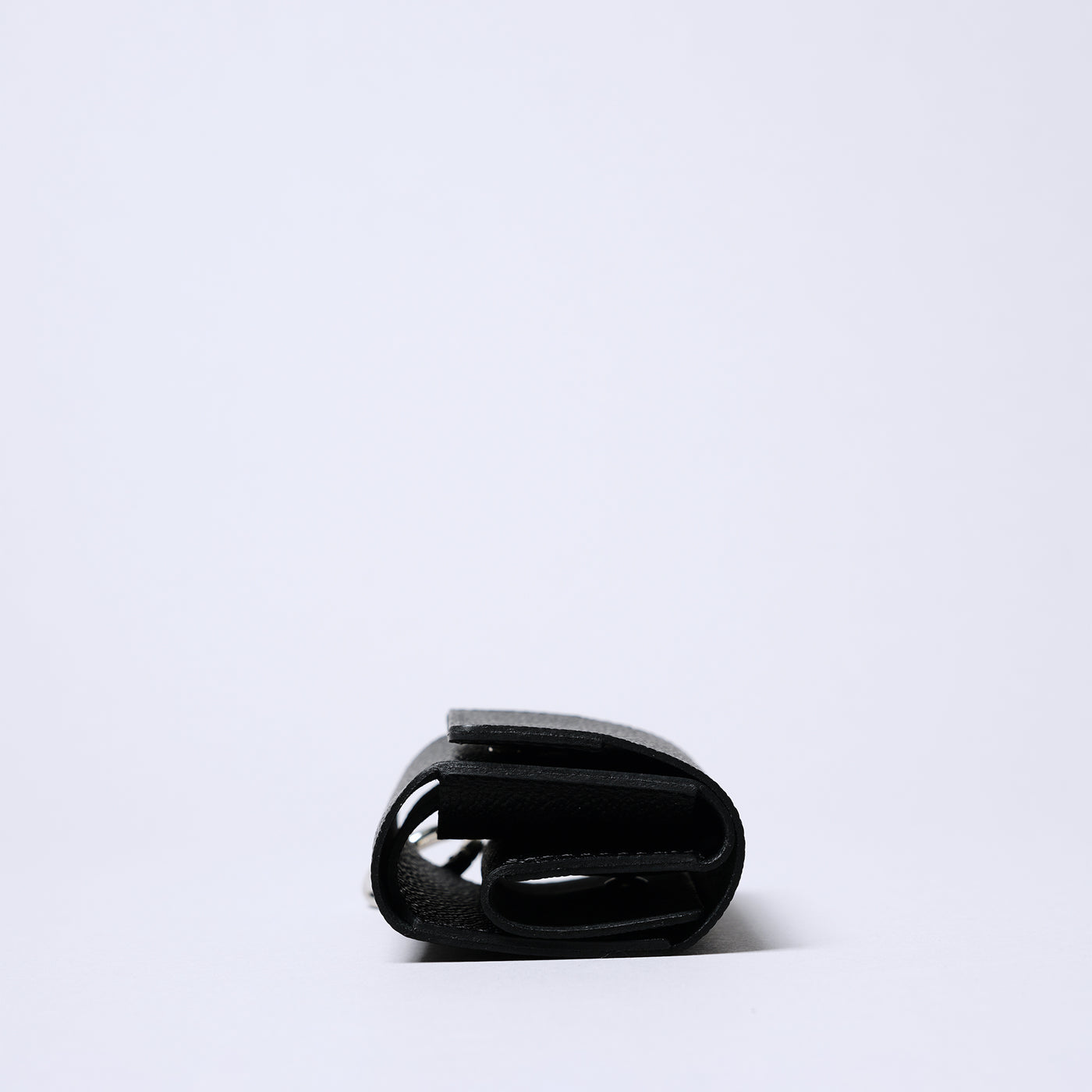 ＜スガタ＞三つ折り財布｜差異の整頓/ブラック