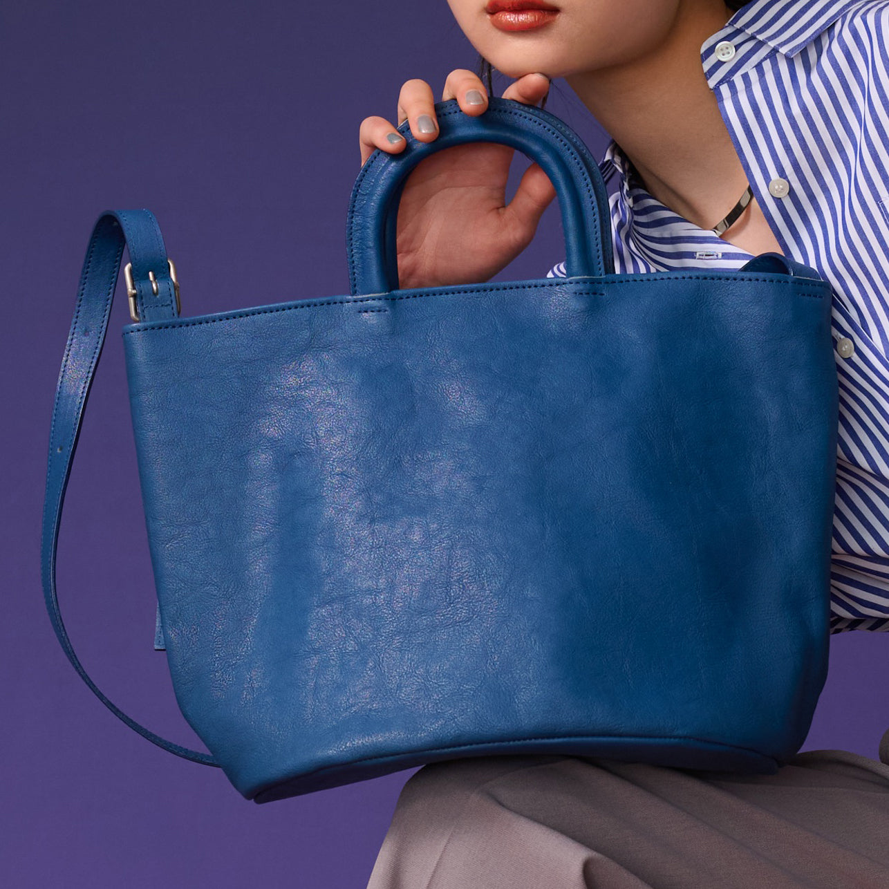 <numeri> Base Bucket Tote / Blue