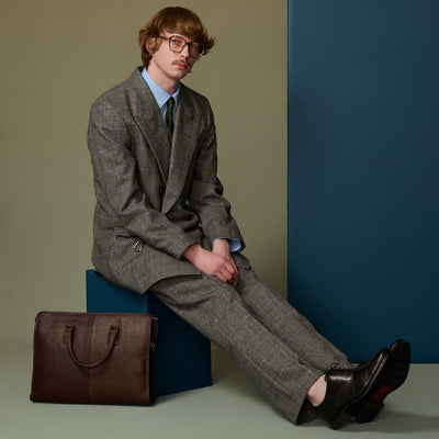 <Flathority> Oil Milling Briefcase / Brown