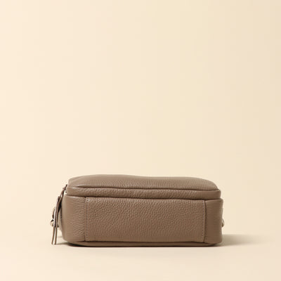 <itten-itten> Leather mini shoulder bag /  saks