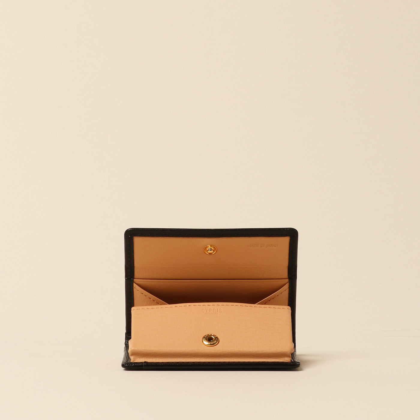 <CYPRIS> White Shirasagi leather box coin purse/black