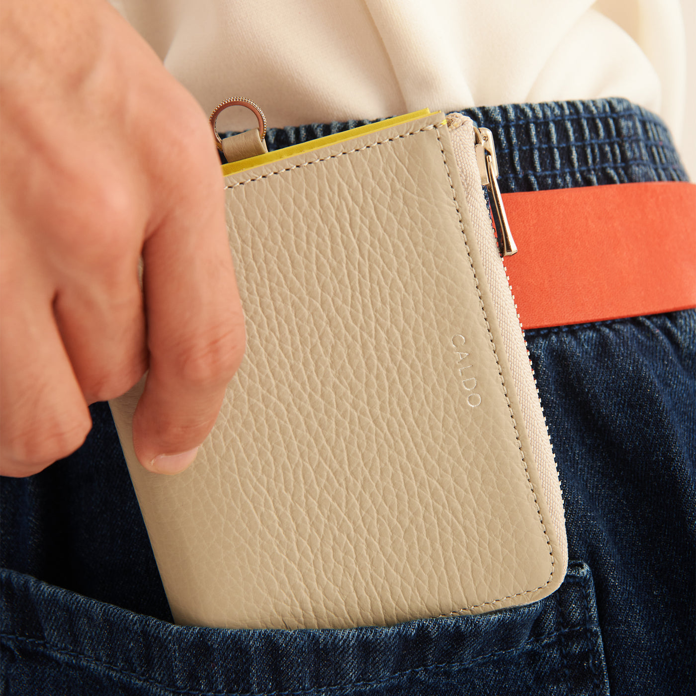 <CALDO tokyo japan> CROSSOVER Pocket Wallet / Taupe Beige